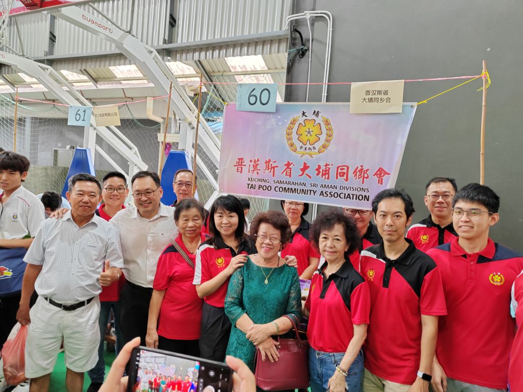 《承初心，启新程》2025年四中65周年校庆义卖会